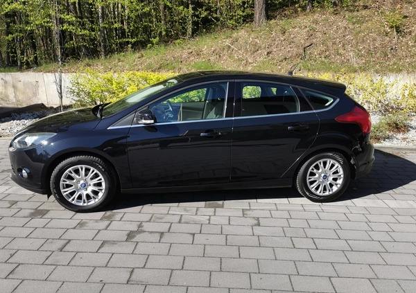Ford Focus cena 25900 przebieg: 229000, rok produkcji 2011 z Swarzędz małe 466
